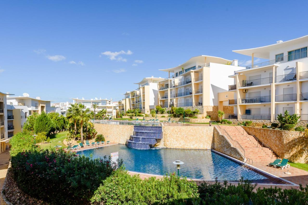 Bnb Homes Ocean View Apartment With Huge Sunny Terrace, 2 Swimming Pools & Tennis Court Albufeira Esterno foto