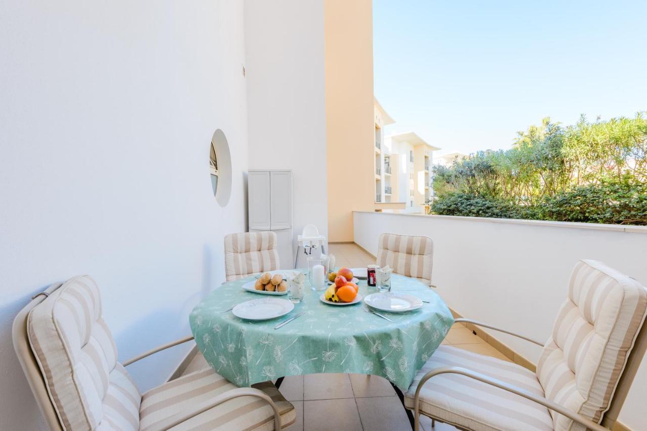 Bnb Homes Ocean View Apartment With Huge Sunny Terrace, 2 Swimming Pools & Tennis Court Albufeira Esterno foto