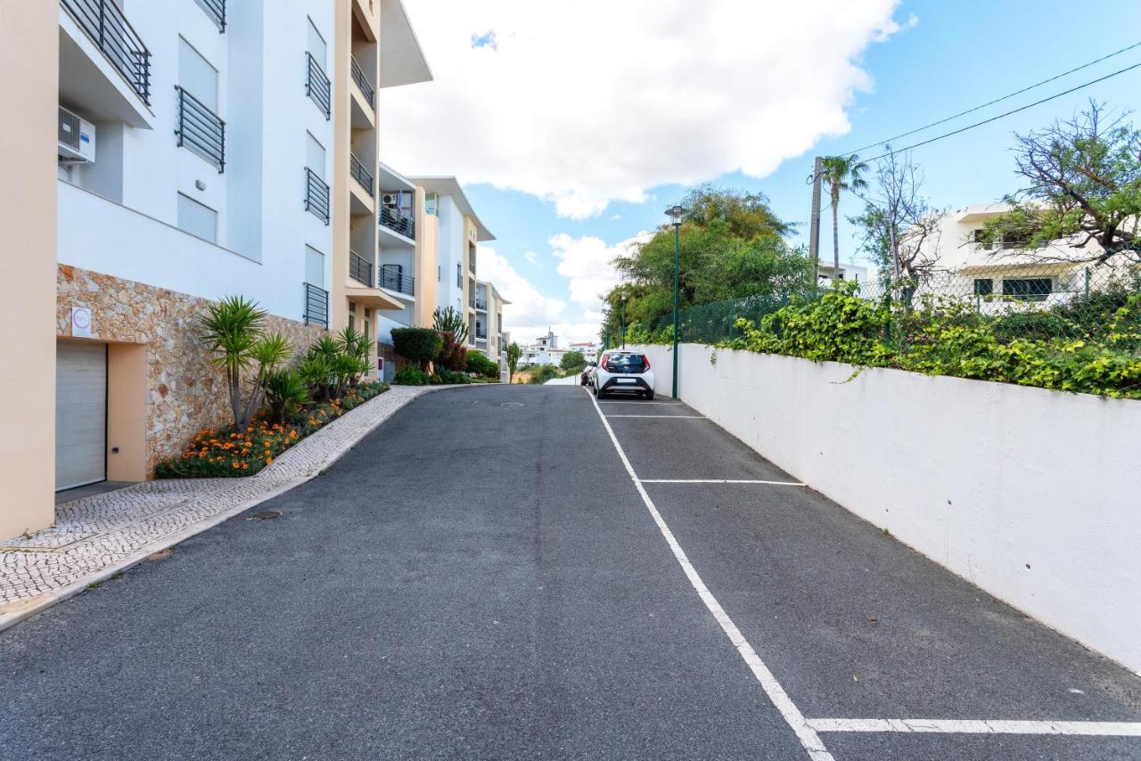 Bnb Homes Ocean View Apartment With Huge Sunny Terrace, 2 Swimming Pools & Tennis Court Albufeira Esterno foto