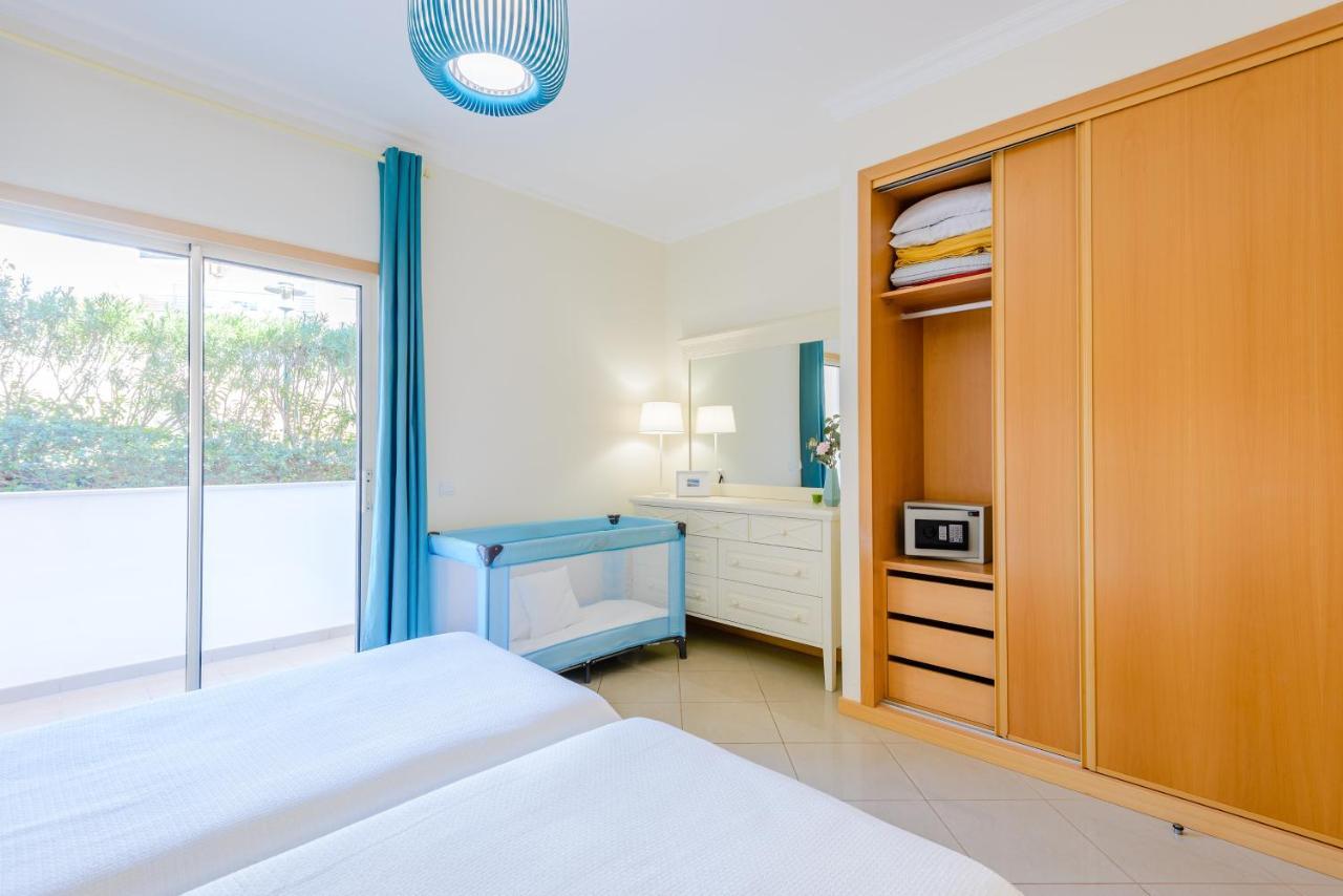 Bnb Homes Ocean View Apartment With Huge Sunny Terrace, 2 Swimming Pools & Tennis Court Albufeira Esterno foto