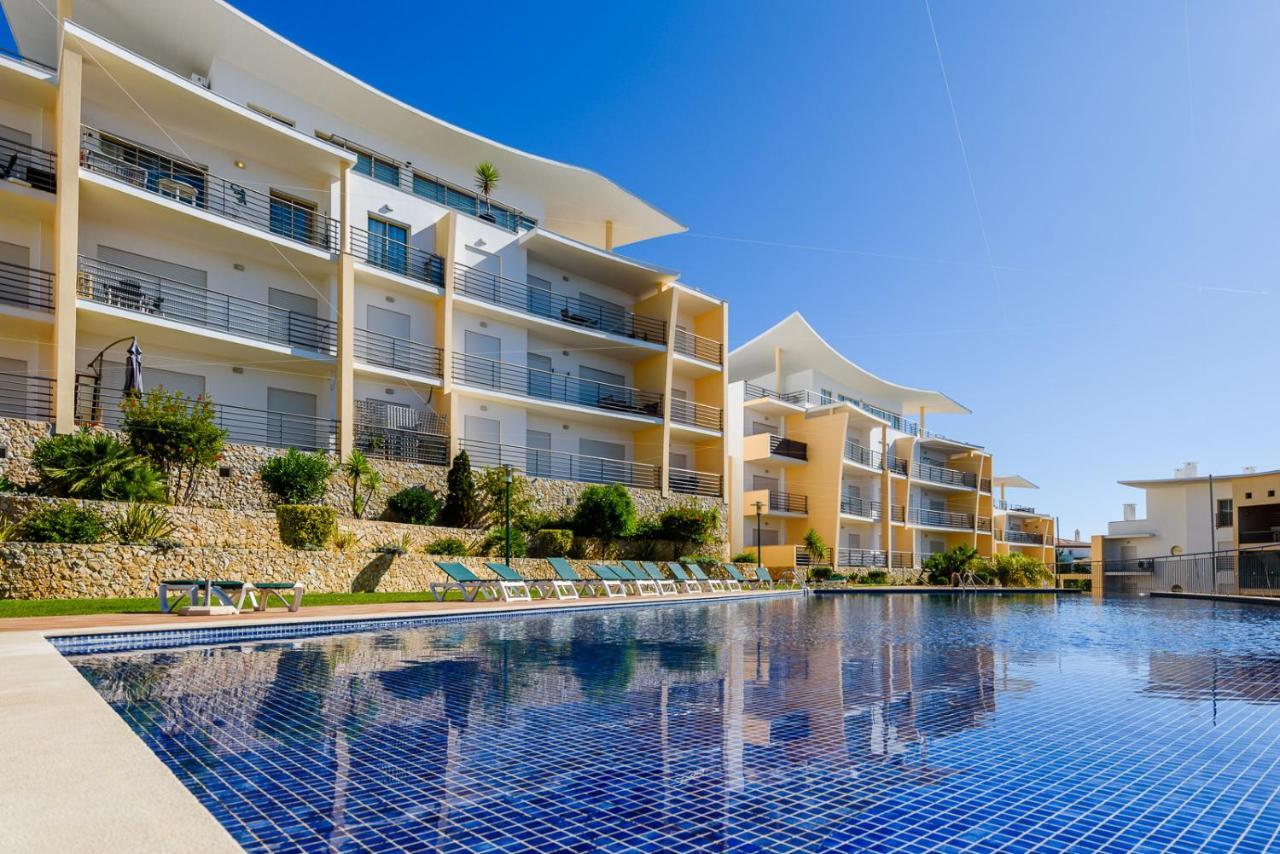 Bnb Homes Ocean View Apartment With Huge Sunny Terrace, 2 Swimming Pools & Tennis Court Albufeira Esterno foto